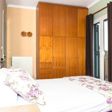 Eleftheria Apartment *