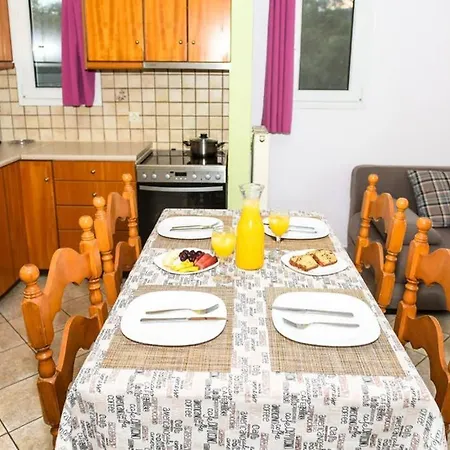Eleftheria Apartment *